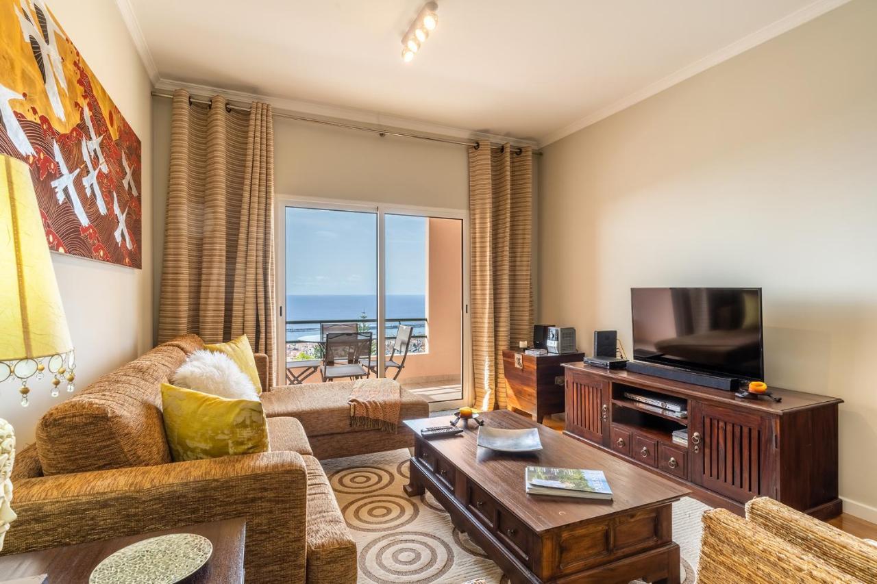 Stylish Apartment With Balcony And Amazing Views Over Funchal And The Sea Exterior photo