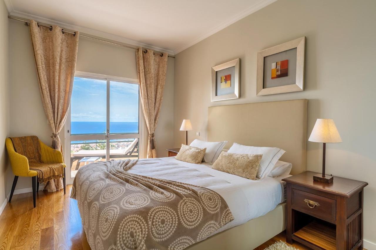 Stylish Apartment With Balcony And Amazing Views Over Funchal And The Sea Exterior photo