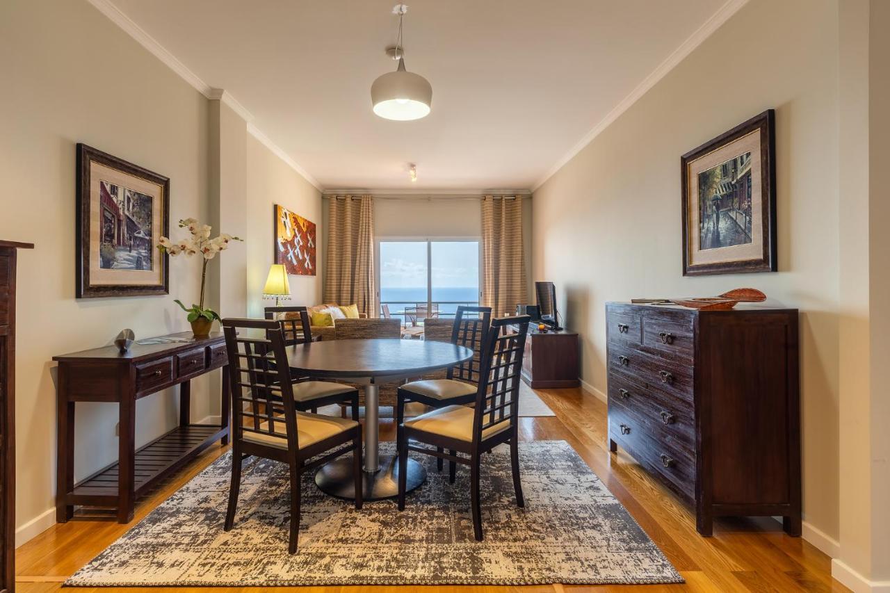 Stylish Apartment With Balcony And Amazing Views Over Funchal And The Sea Exterior photo